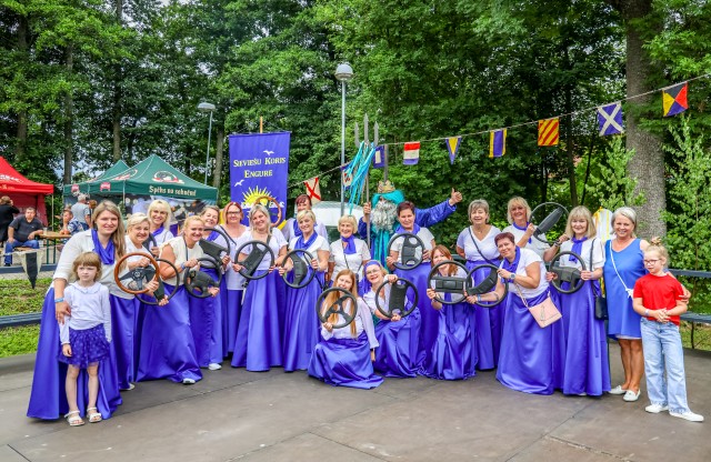 Sieviešu koris "Engure"